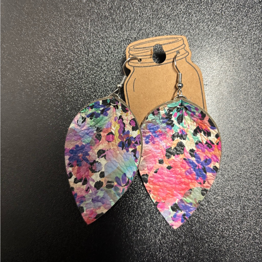 Floral Leaf Leatherearrings